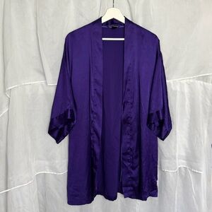 Victoria’s Secret Satin Short Kimono Robe